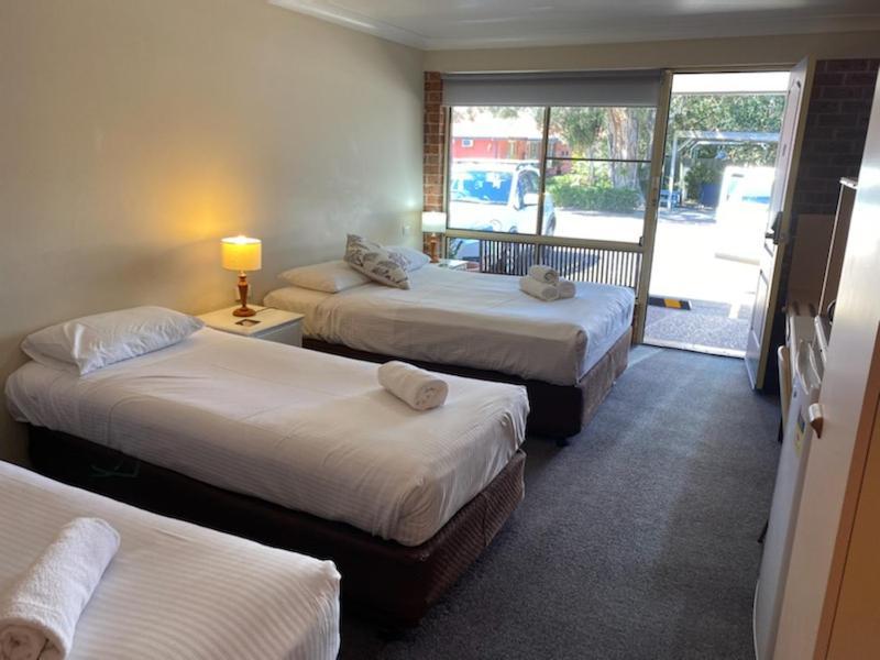 Lake Macquarie Motor Inn Belmont Ngoại thất bức ảnh